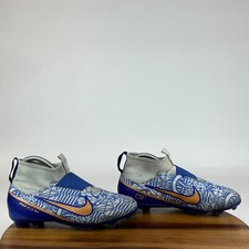 Scarpe tacchetti calcio grandi